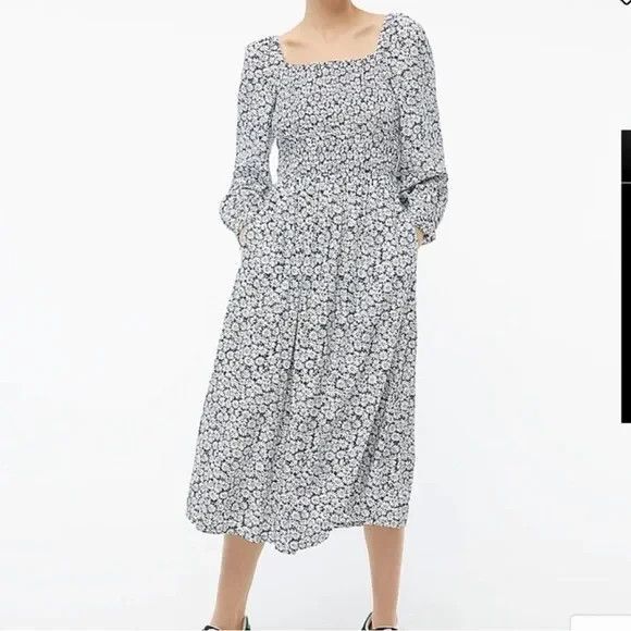 J Crew J. Crew Floral Smocked Midi Dress in Antique Navy Print Boho - Picture 3 of 15